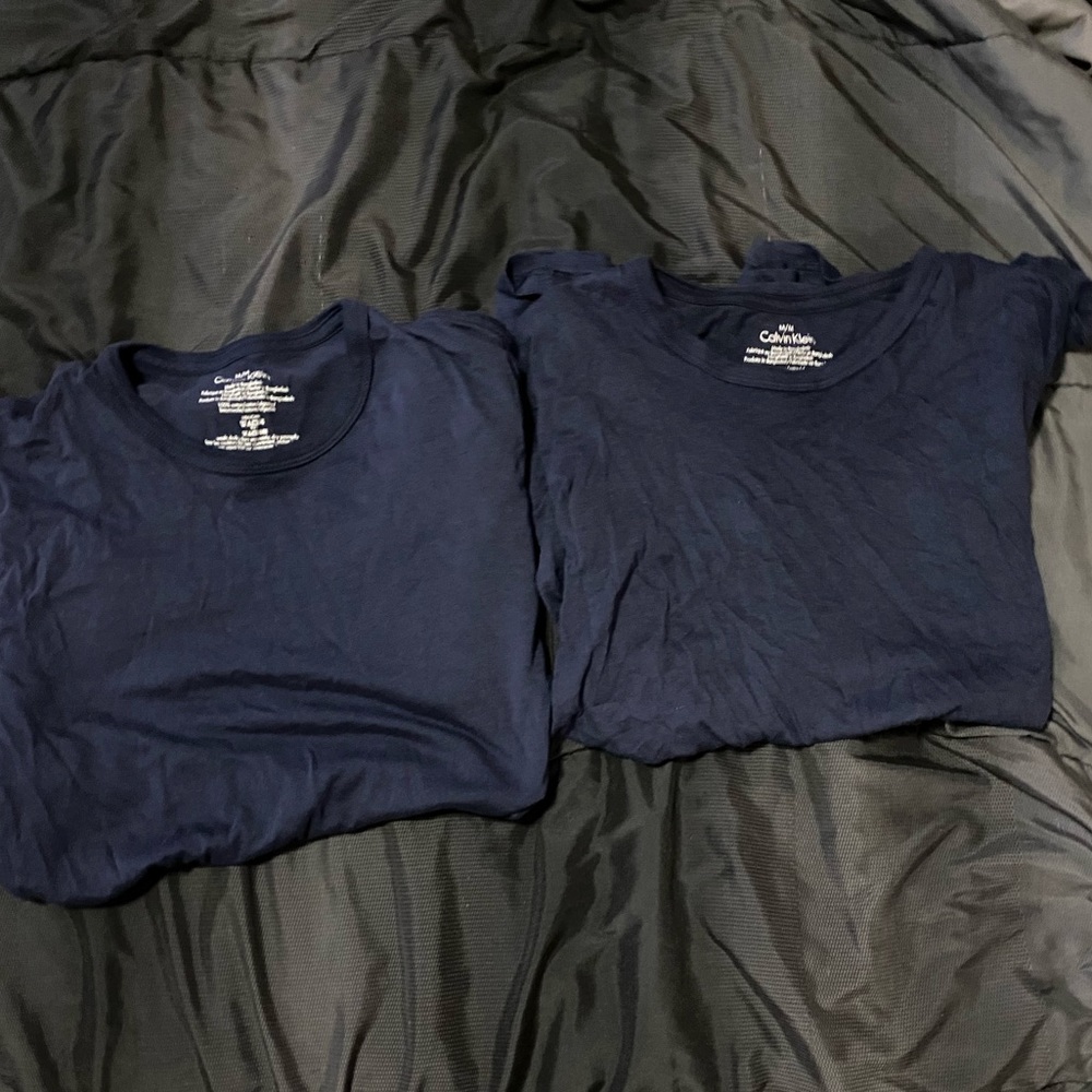 2 Navy Blue Calvin Klein T-Shirts slim fit